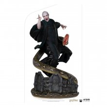 Harry Potter Legacy Replica Socha 1/4 Voldemort & Nagini 58 cm