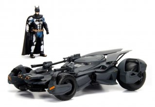 Justice League kovový model 1/24 2017 Batmobile with figure