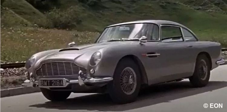James Bond Model Kit Gift Set Aston Martin DB5 - Kliknutím na obrázek zavřete